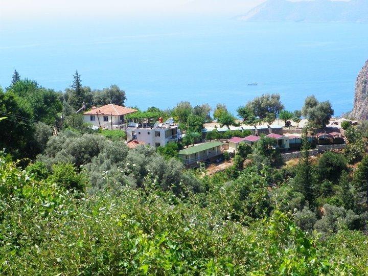 Bed and Breakfast George House à Faralya Extérieur photo