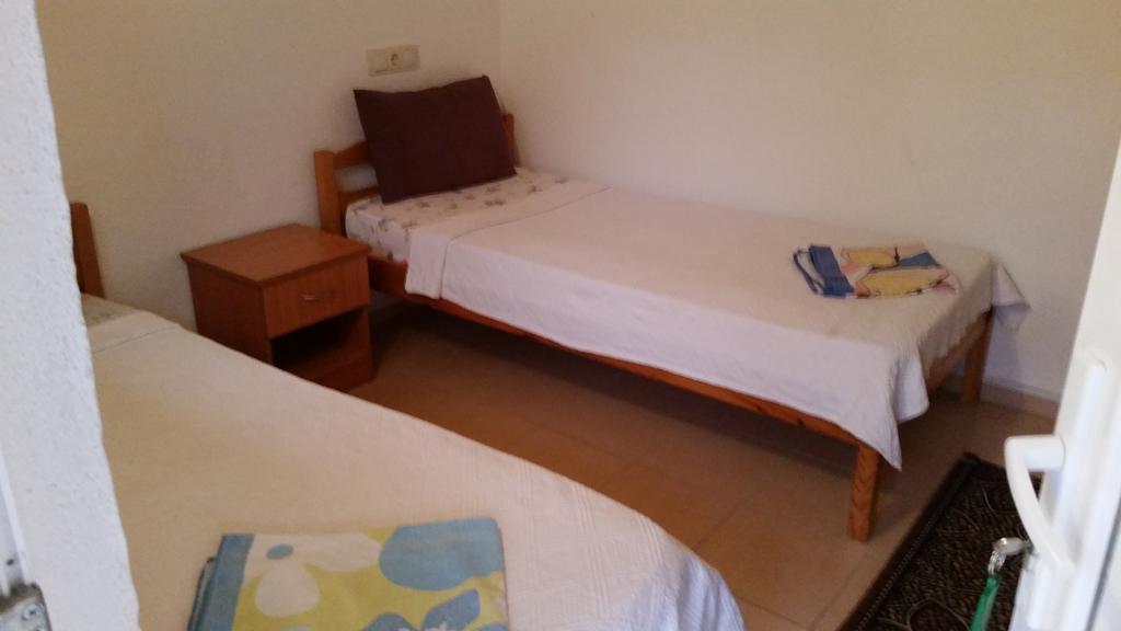 Bed and Breakfast George House à Faralya Extérieur photo